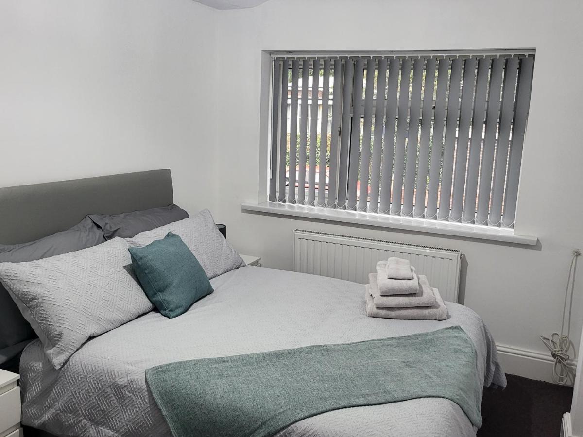 Spacious & Cosy Holiday Home In Manchester Extérieur photo