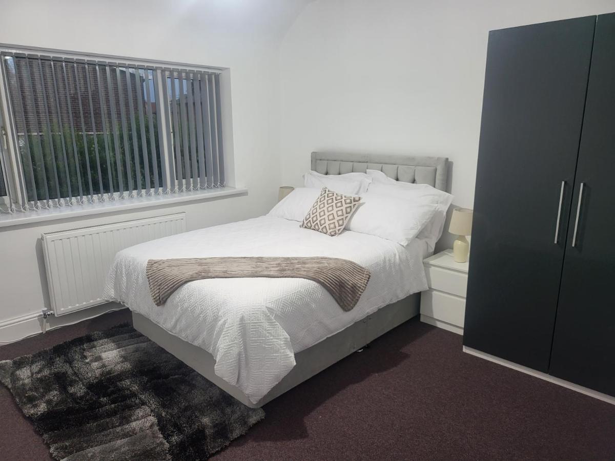 Spacious & Cosy Holiday Home In Manchester Extérieur photo